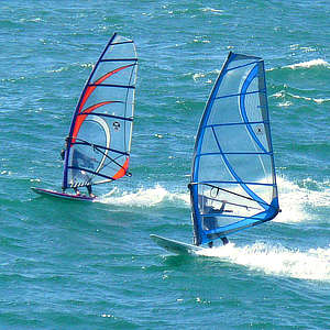 WINDSURF À VOILE À KERFANY